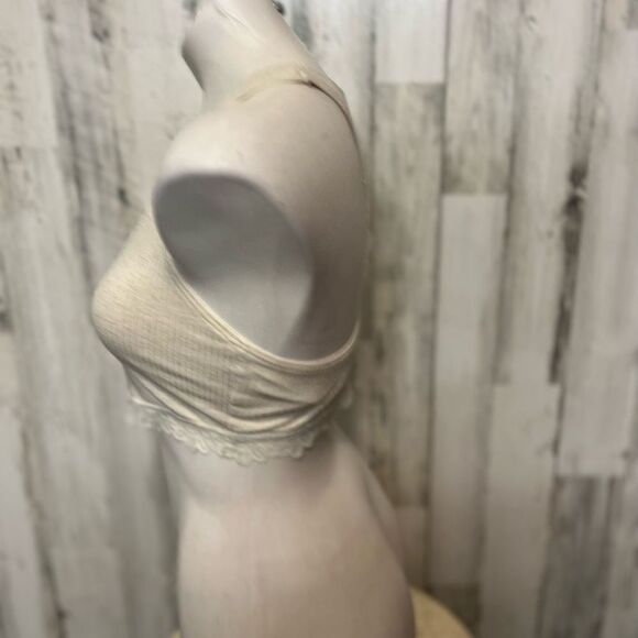 White crop top - Picture 4 of 5